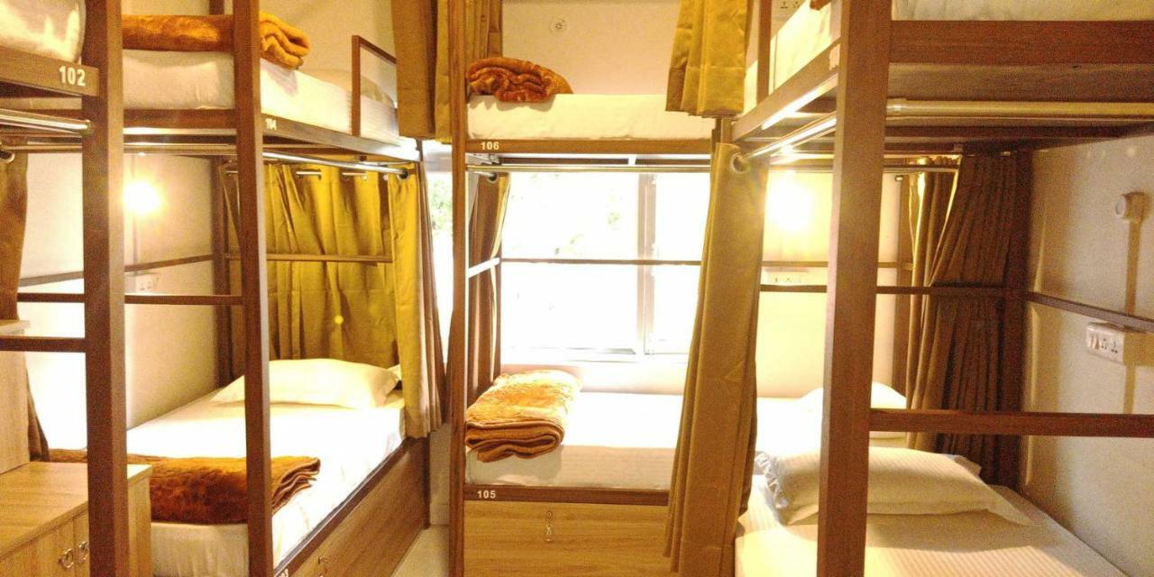 Banaras Hostel Kakarmatha Екстериор снимка